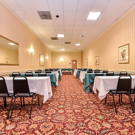 Quality Inn And Suites Conference Center Richmond Dış mekan fotoğraf