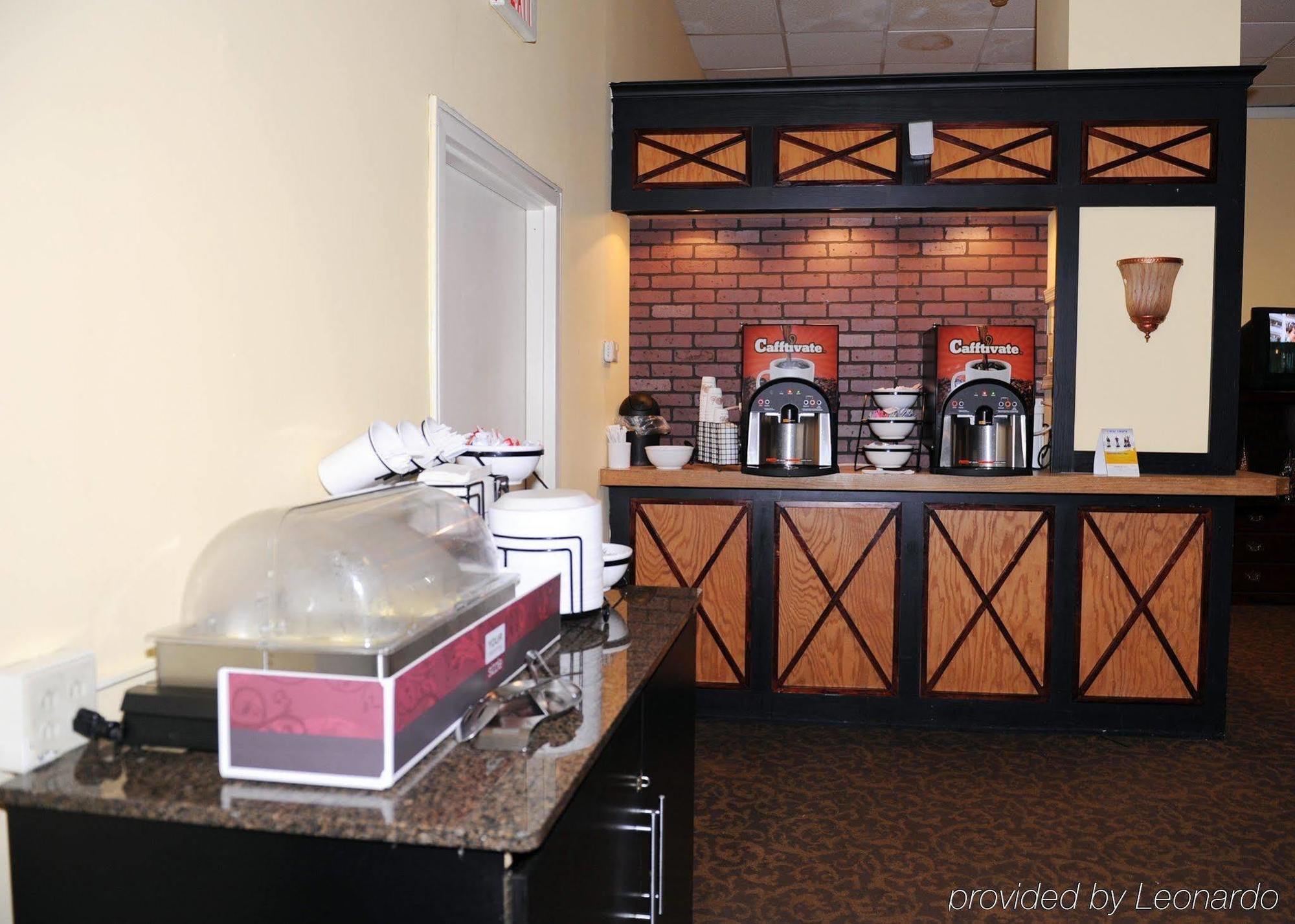 Quality Inn And Suites Conference Center Richmond Restoran fotoğraf